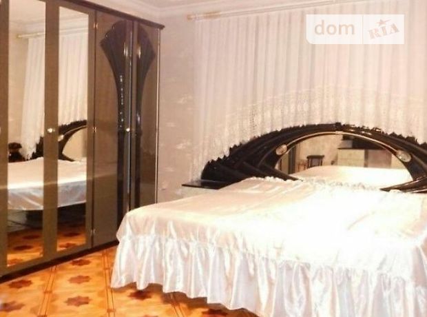 Зняти подобово кімнату в Одесі на 1-а Люстдорфська лінія за 500 грн. 