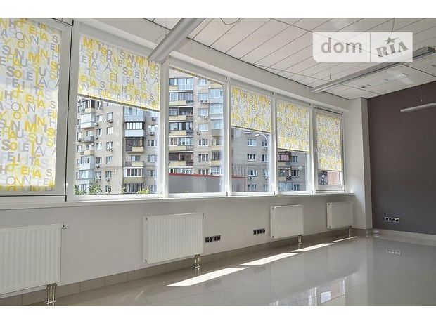 Rent an office in Kyiv on the Klovskyi uzvoz 2- per 267176 uah. 