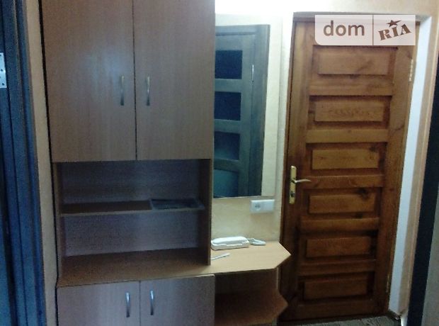 Rent an apartment in Zaporizhzhia on the lane Malyi 159а per 6000 uah. 