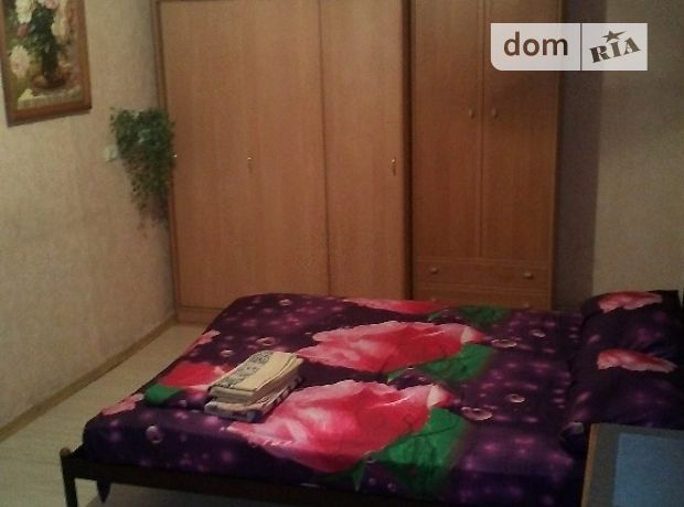 Зняти подобово квартиру в Дніпрі на вул. Виборзька за 350 грн. 