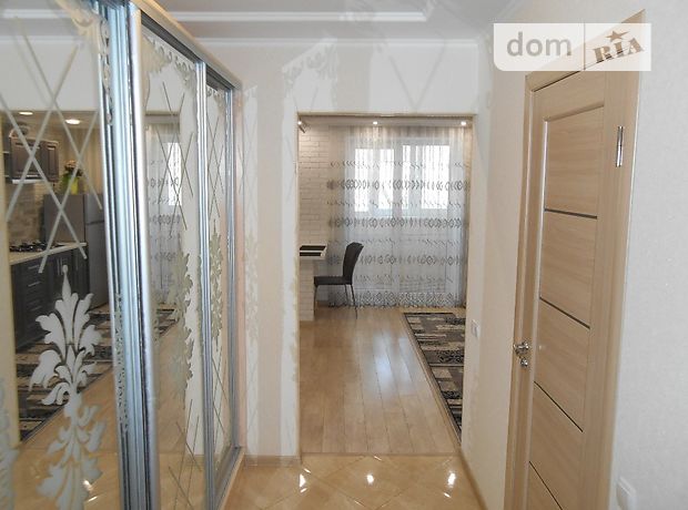 Rent daily an apartment in Vinnytsia on the St. Keletska 99б per 600 uah. 