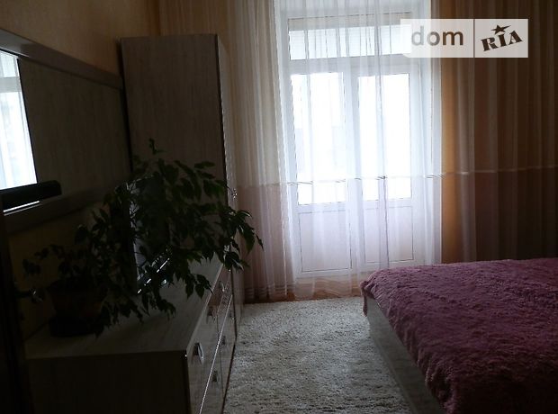 Зняти подобово квартиру в Вінниці на вул. Соборна за 800 грн. 