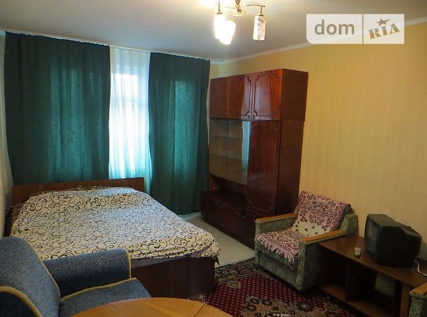 Rent daily an apartment in Vinnytsia on the Avenue Yunosti per 350 uah. 