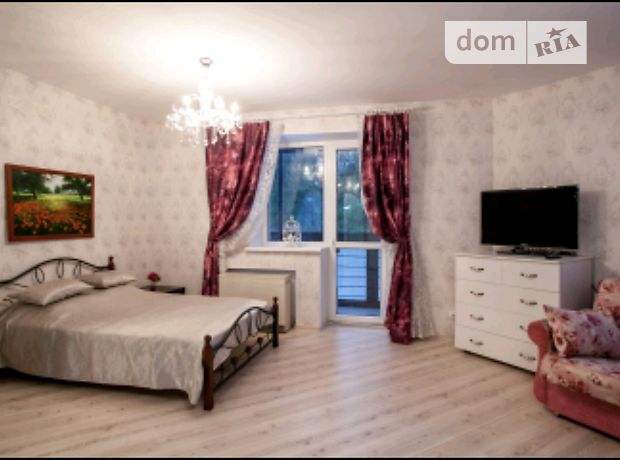 Rent daily an apartment in Vinnytsia on the St. Keletska per 450 uah. 