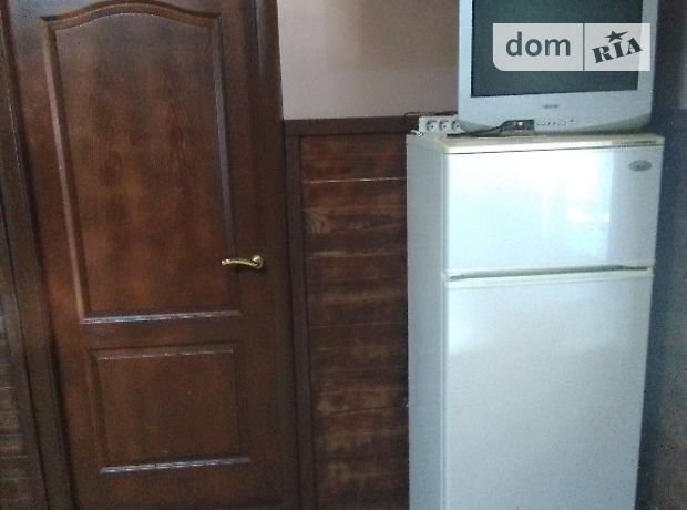 Rent daily a house in Vinnytsia on the St. Zamiska 5 per 1500 uah. 