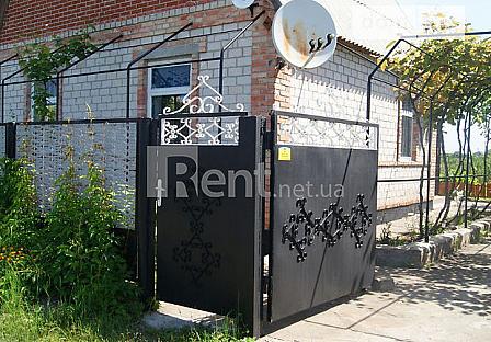 rent.net.ua - Зняти подобово будинок в Бердянську 