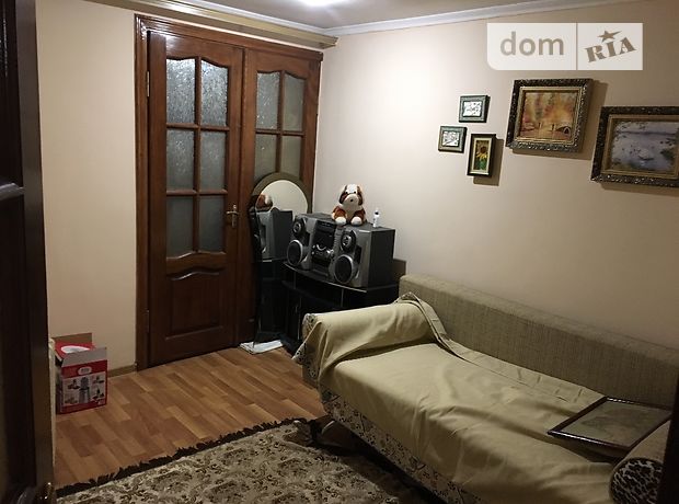 Снять комнату в Черновцах на ул. Героев Майдана за 4000 грн. 