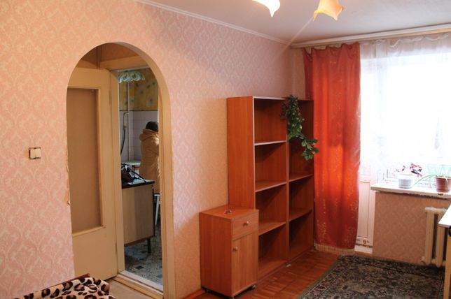 Rent daily an apartment in Kyiv on the Solomianska square per 500 uah. 