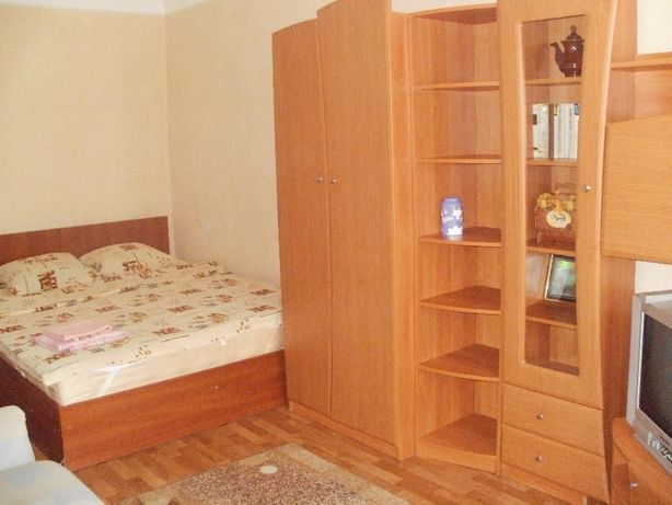 Rent daily an apartment in Poltava on the St. Zyhina 1 per 350 uah. 