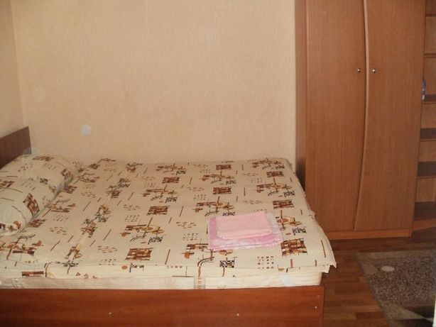 Rent daily an apartment in Poltava on the St. Zyhina 1 per 350 uah. 