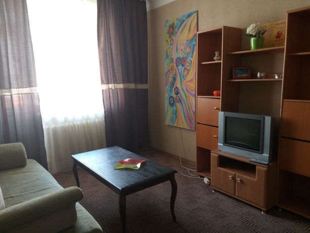 Rent daily an apartment in Poltava on the St. Hoholia per 350 uah. 