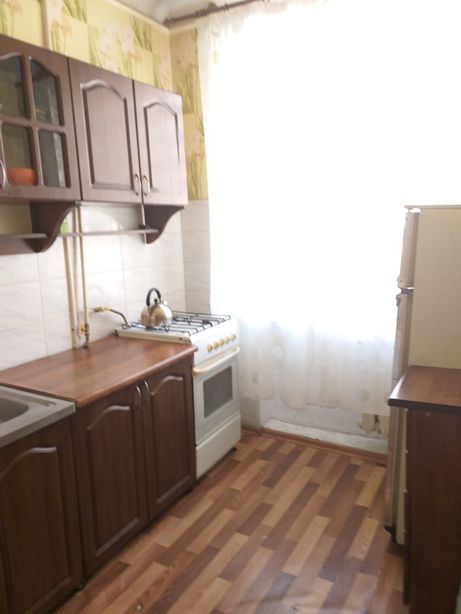 Rent daily an apartment in Poltava on the St. Hoholia per 350 uah. 