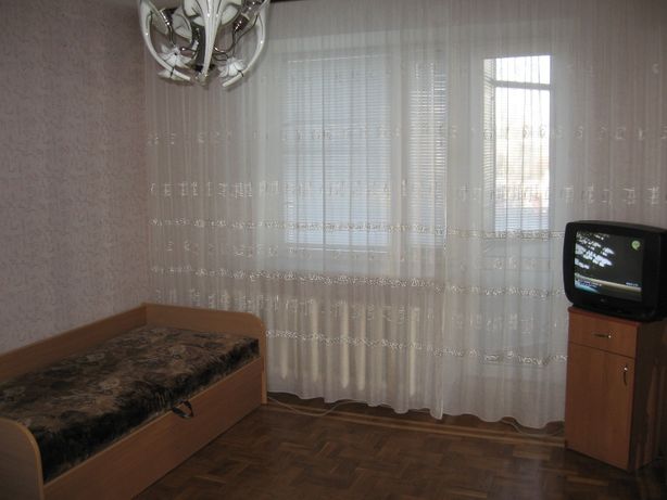 Rent daily an apartment in Cherkasy on the St. Smilianska 2 per 600 uah. 