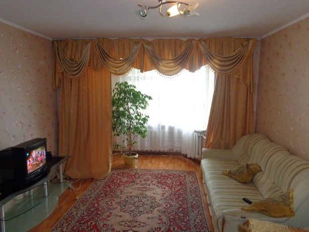 Rent daily an apartment in Cherkasy on the St. Bohdana Khmelnytskoho per 600 uah. 