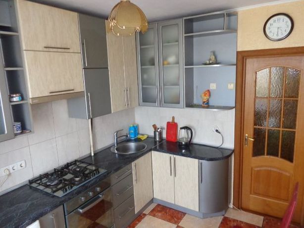 Rent daily an apartment in Cherkasy on the St. Bohdana Khmelnytskoho per 600 uah. 