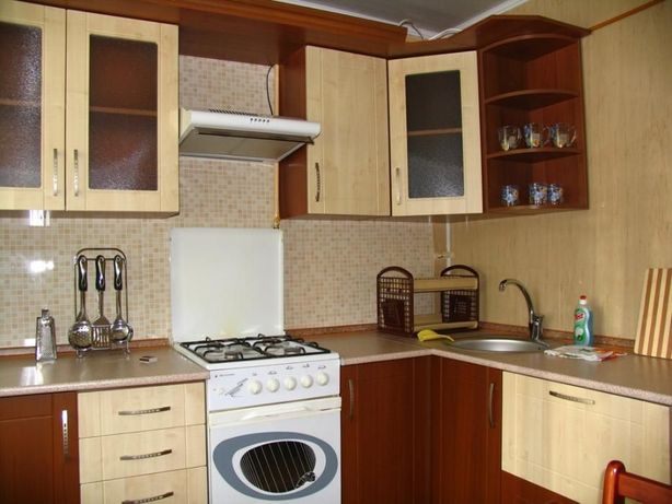 Rent daily an apartment in Khmelnytskyi on the St. Khmelnytskoho Bohdana per 400 uah. 