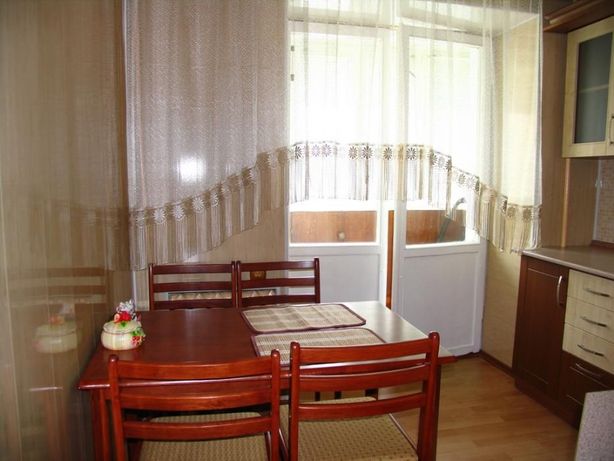 Rent daily an apartment in Khmelnytskyi on the St. Khmelnytskoho Bohdana per 400 uah. 