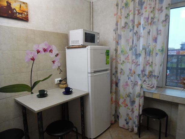 Зняти подобово квартиру в Хмельницькому на вул. Хмельницького Богдана 38 за 400 грн. 