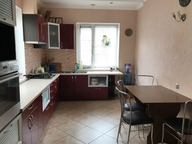 Rent daily a house in Khmelnytskyi per 700 uah. 