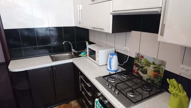 Rent daily an apartment in Zhytomyr on the St. Velyka Berdychivska per 250 uah. 