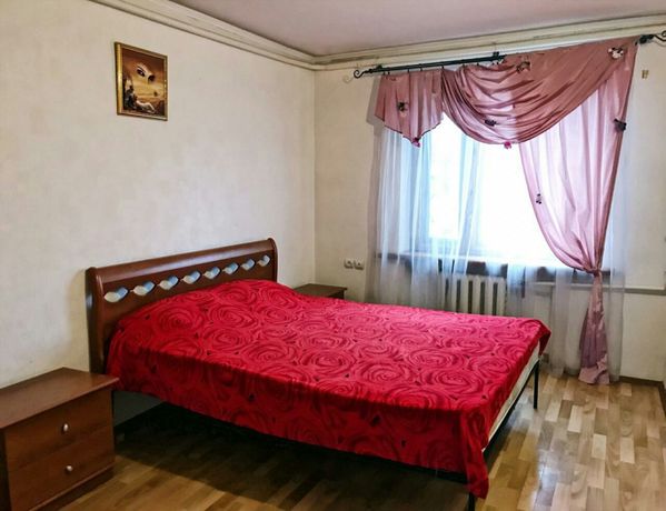 Rent daily a house in Mykolaiv on the St. Vidrodzhennia (Matviivka) per 2100 uah. 