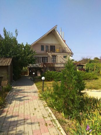 Снять посуточно дом в Николаеве на ул. Возрождения (Матвеевка) за 2100 грн. 
