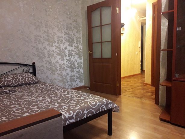 Rent daily an apartment in Zaporizhzhia on the St. Haharina 5-б per 400 uah. 