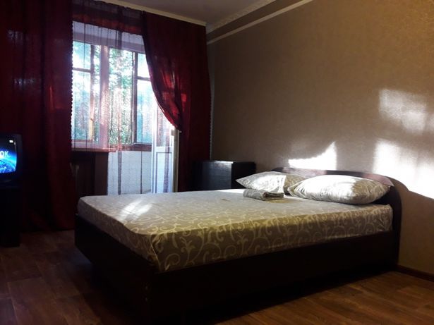 Rent daily an apartment in Zaporizhzhia on the St. Haharina 5-б per 400 uah. 