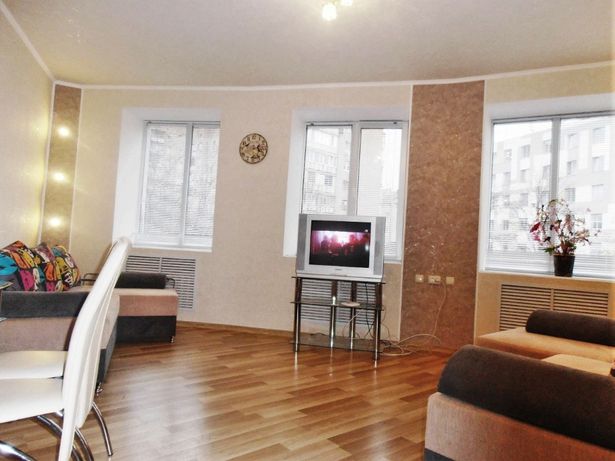 Зняти подобово квартиру в Харкові на вул. Сумська 110 за 650 грн. 