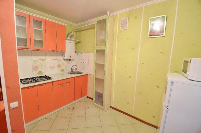 Rent daily an apartment in Mykolaiv on the St. Soborna per 399 uah. 