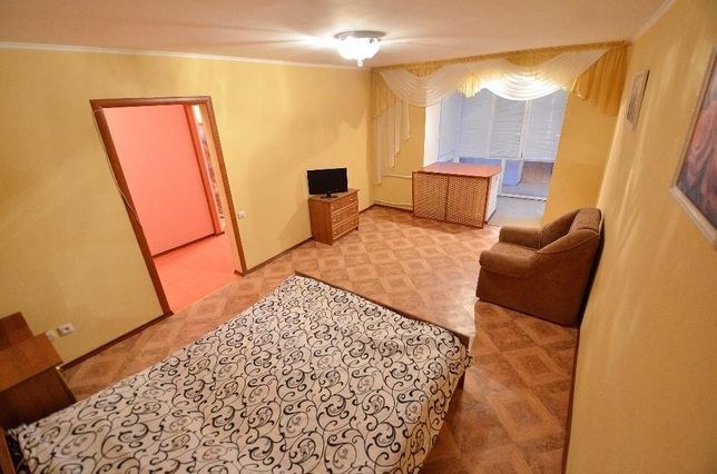 Rent daily an apartment in Mykolaiv on the St. Soborna per 399 uah. 