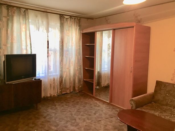 Rent daily an apartment in Kyiv on the St. Akademika Romodanova 2 per 550 uah. 