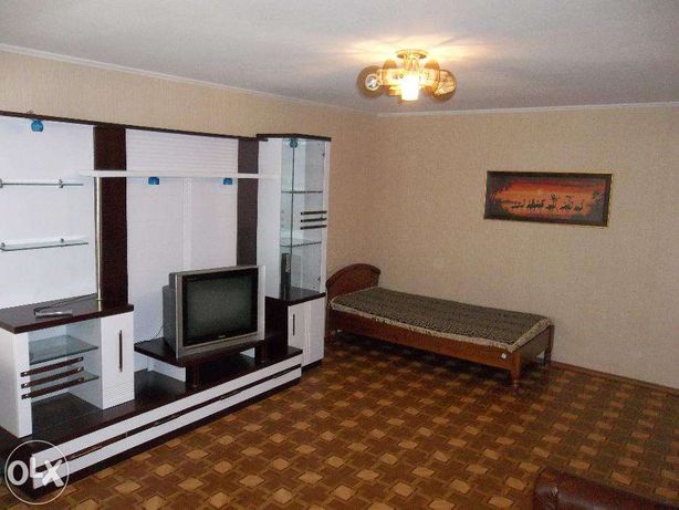 Rent daily an apartment in Cherkasy on the St. Heroiv Dnipra per 600 uah. 