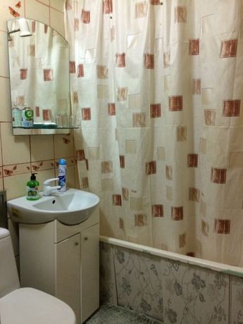 Rent daily an apartment in Kryvyi Rih in Metalurhіinyi district per 400 uah. 
