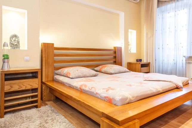 Rent daily an apartment in Zaporizhzhia on the Avenue Metalurhiv 2 per 500 uah. 