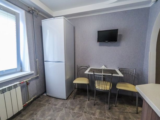 Rent daily an apartment in Kyiv on the St. Obolonska 18000 per 630 uah. 