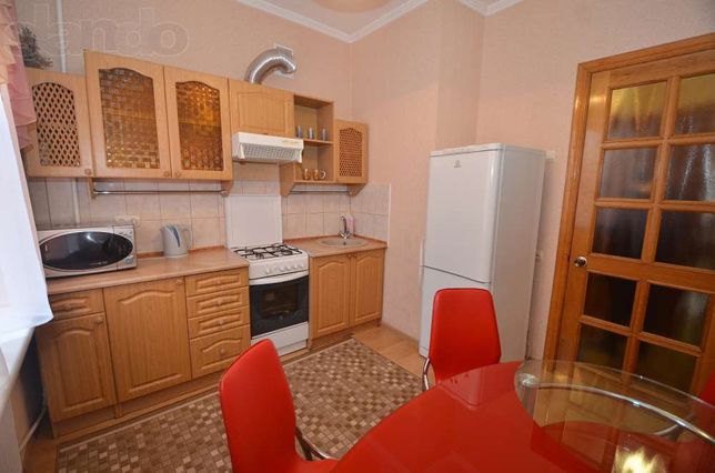 Rent daily an apartment in Mykolaiv on the St. Soborna per 449 uah. 