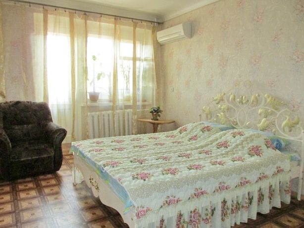 Rent daily an apartment in Berdiansk on the St. Morska per 300 uah. 