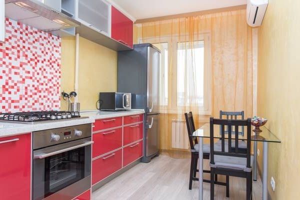 Rent daily an apartment in Kharkiv on the St. Pushkinska per 400 uah. 
