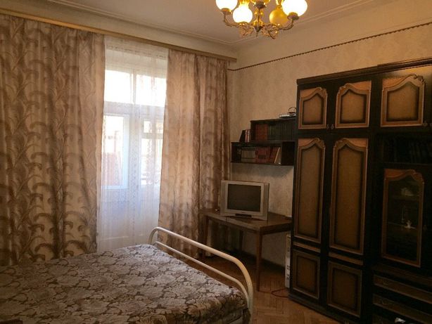 Rent daily an apartment in Kyiv on the St. Akademika Romodanova 5 per 520 uah. 