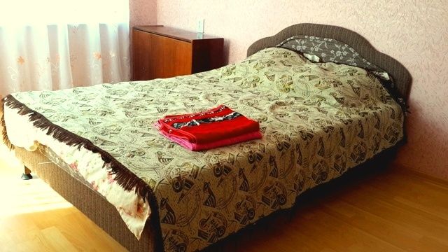 Зняти подобово квартиру в Києві на вул. Чернігівська 2 за 550 грн. 