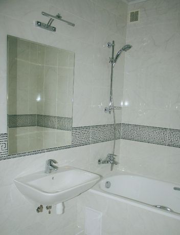Rent daily an apartment in Kyiv on the Avenue Bazhana Mykoly per 850 uah. 