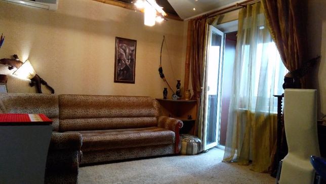 Rent daily an apartment in Kyiv on the Avenue Pravdy 88а per 550 uah. 