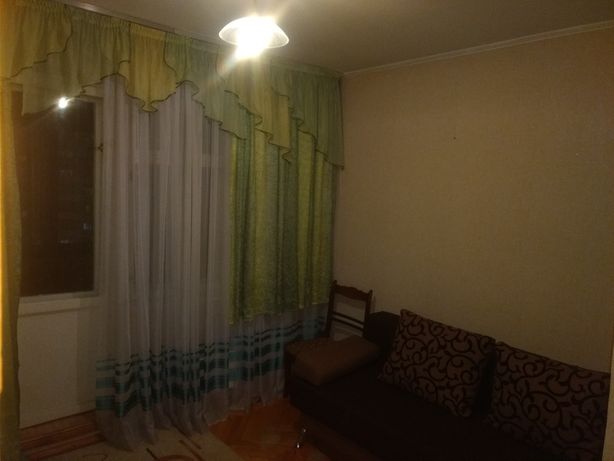 Rent daily an apartment in Kyiv on the Avenue Maiakovskoho Volodymyra 8 per 950 uah. 