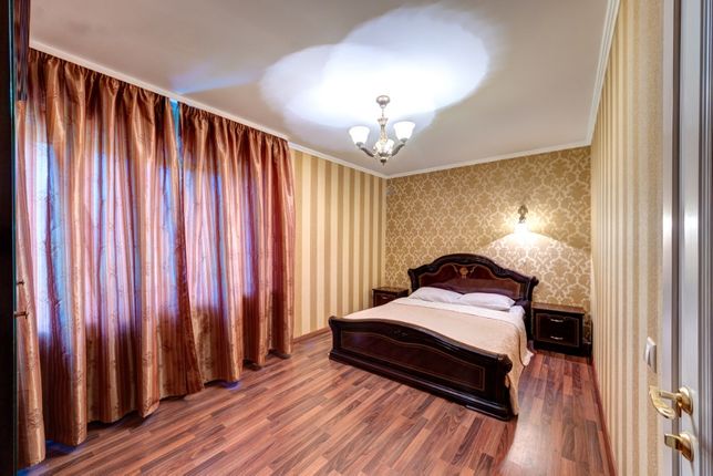 Rent daily an apartment in Kyiv on the St. Franka Ivana 8/10 per 1100 uah. 