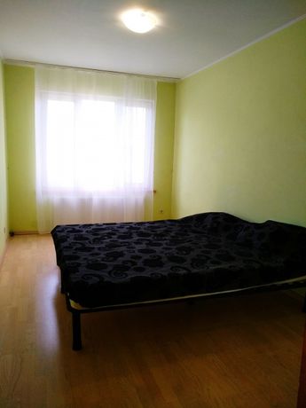 Rent daily a house in Kyiv on the St. Stetsenka 28 per 3000 uah. 