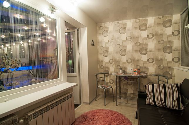 Rent daily an apartment in Kyiv on the St. Kashtanova 11 per 850 uah. 