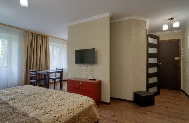 Rent daily an apartment in Kyiv on the St. Yaltynska 14 per 599 uah. 