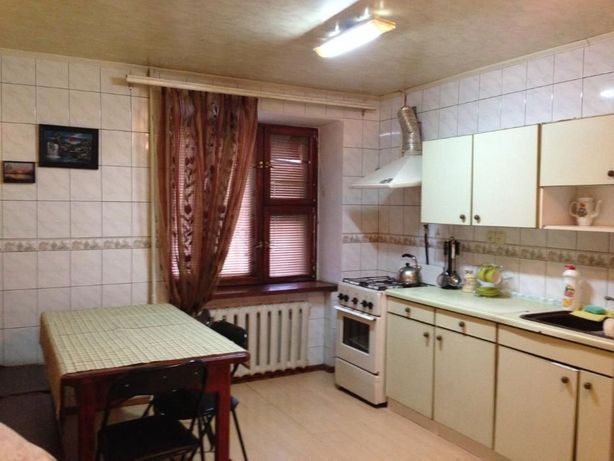 Rent daily an apartment in Cherkasy on the St. Viacheslava Chornovola 2/9 per 500 uah. 