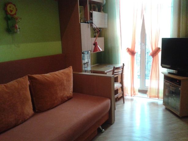 Rent daily a room in Dnipro on the Avenue Dmytra Yavornytskoho per 180 uah. 